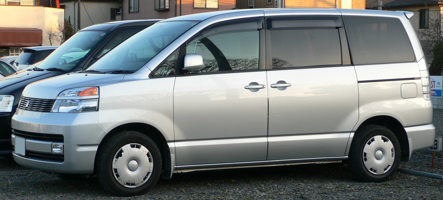 Toyota voxy 2001